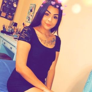 Meet your Posher, Leniss